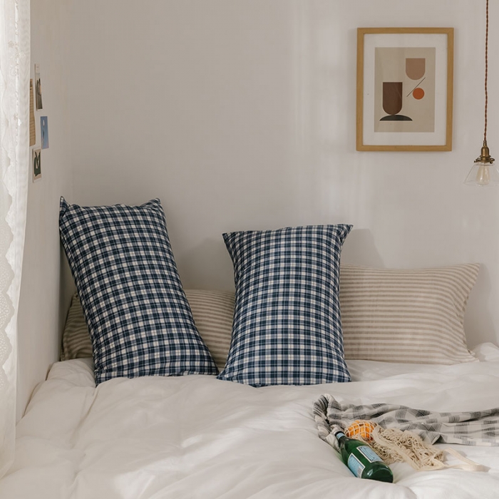 91家纺网 家纺一手货源 找家纺 艾沁 2020新款13372全棉枕套48*74cm 海军蓝条