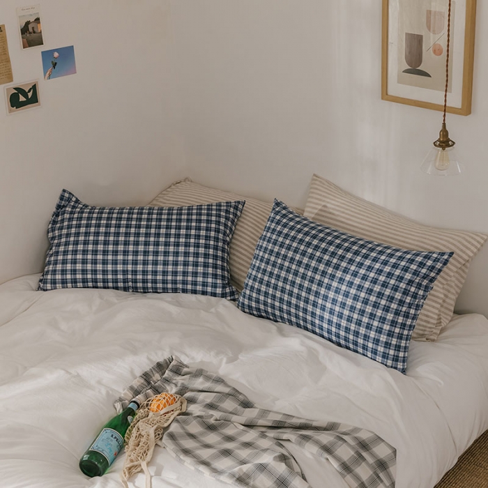 91家纺网 家纺一手货源 找家纺 艾沁 2020新款13372全棉枕套48*74cm 海军蓝条