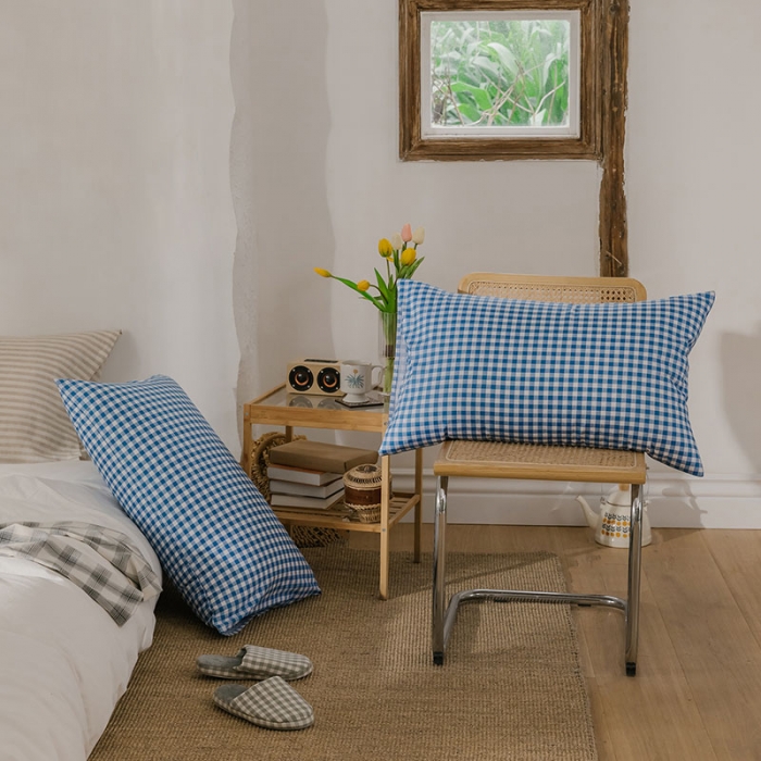 91家纺网 家纺一手货源 找家纺 艾沁 2020新款13372全棉枕套48*74cm 小蓝格