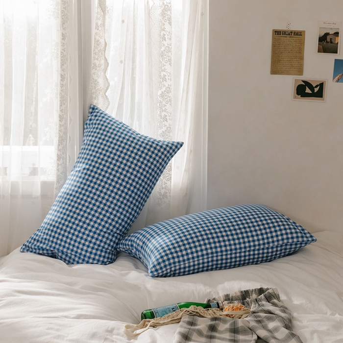 91家纺网 家纺一手货源 找家纺 艾沁 2020新款13372全棉枕套48*74cm 小蓝格