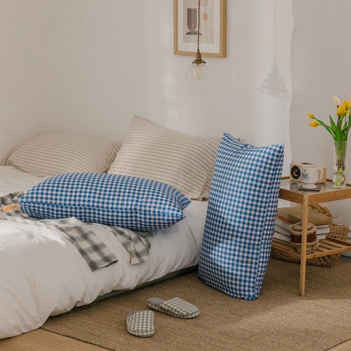 91家纺网 家纺一手货源 找家纺 艾沁 2020新款13372全棉枕套48*74cm 小蓝格