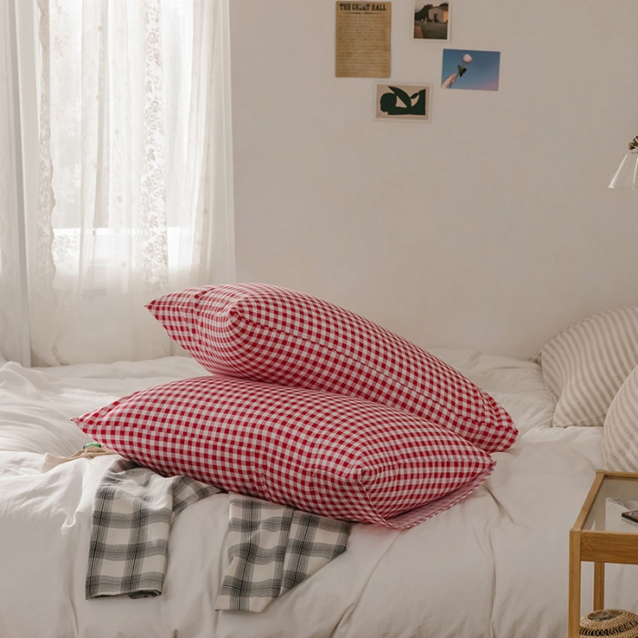 91家纺网 家纺一手货源 找家纺 艾沁 2020新款13372全棉枕套48*74cm 小红格