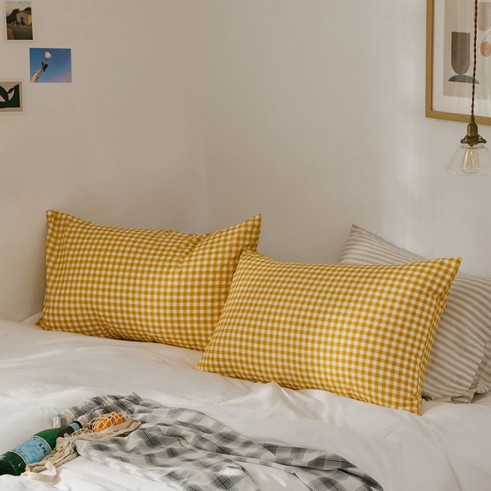 91家纺网 家纺一手货源 找家纺 艾沁 2020新款13372全棉枕套48*74cm 小黄格