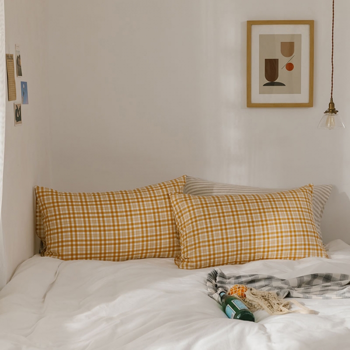 91家纺网 家纺一手货源 找家纺 艾沁 2020新款13372全棉枕套48*74cm 黄白格