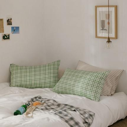 艾沁 2020新款13372全棉枕套48*74cm 绿白条格