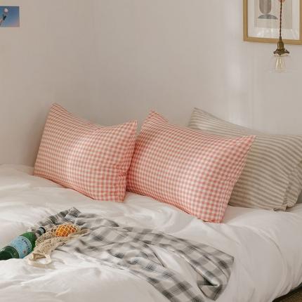 91家纺网 家纺一手货源 找家纺 艾沁 2020新款13372全棉枕套48*74cm 小粉格