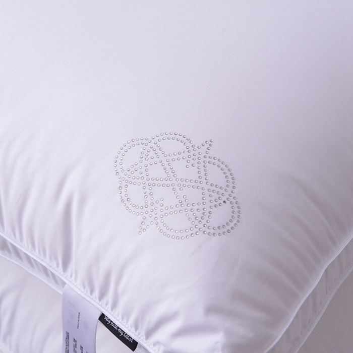 91家纺网 家纺一手货源 找家纺 星芯合家纺 2024新款80S柔赛丝皇冠枕48*74