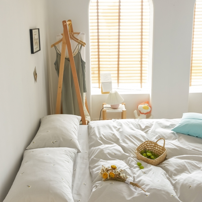 91家纺网 家纺一手货源 找家纺 怡家居 2020新款全棉小碎花田园风四件套 安夏