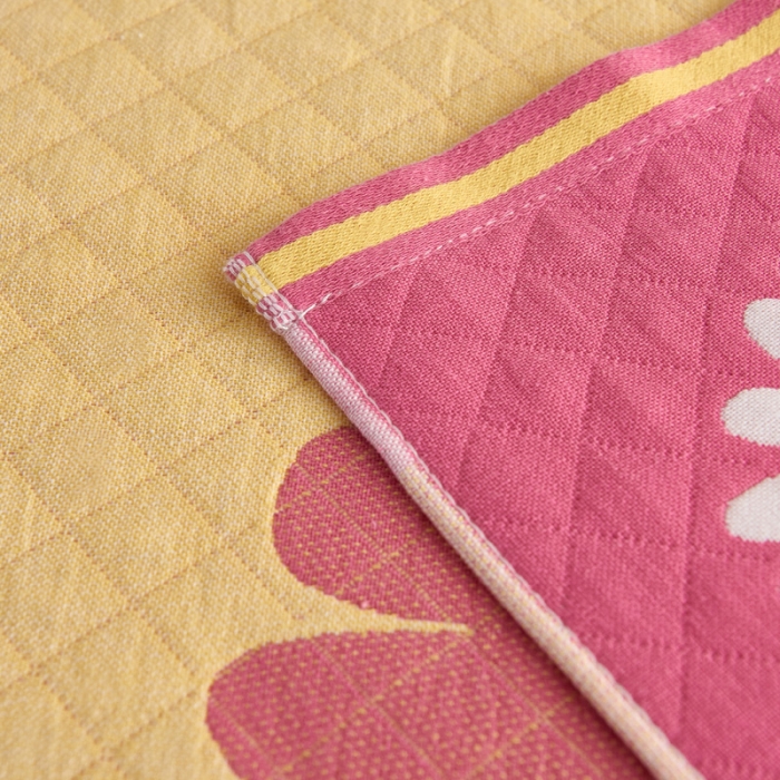 91家纺网 家纺一手货源 找家纺 朴尔 2020新款全棉加厚三层纱布枕巾 菊之爱粉