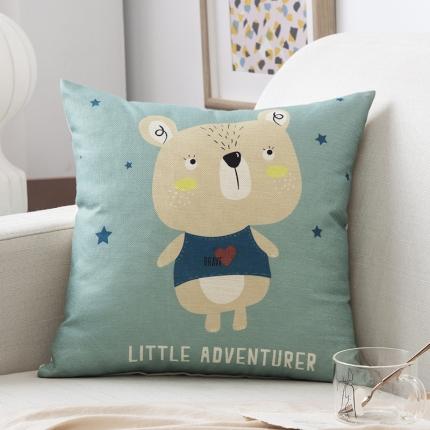 91家纺网 家纺一手货源 找家纺 橘夏纺织品 2025新款卡通风亚麻印花抱枕 冒险家