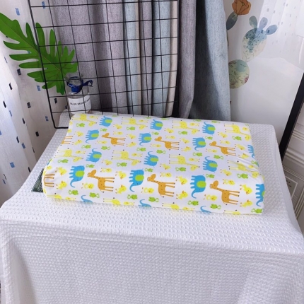 91家纺网 家纺一手货源 找家纺 直播爆款 泰国天然全棉儿童卡通天然乳胶枕头枕芯（含内外套）