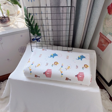 91家纺网 家纺一手货源 找家纺 直播爆款 泰国天然全棉儿童卡通天然乳胶枕头枕芯（含内外套）