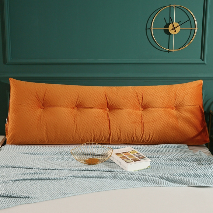 91家纺网 家纺一手货源 找家纺 永光家居 2020新款立体绒长三角靠垫 金桔色