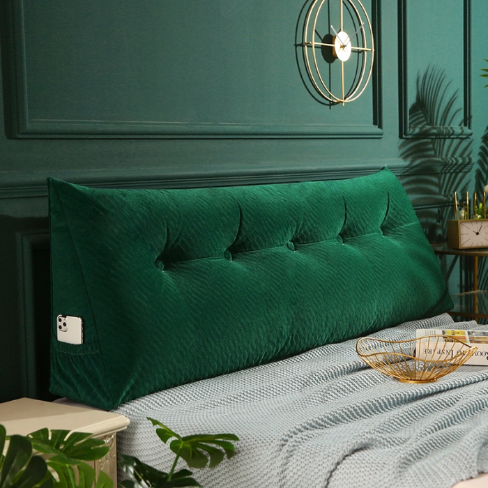 91家纺网 家纺一手货源 找家纺 永光家居 2020新款立体绒长三角靠垫 墨绿色