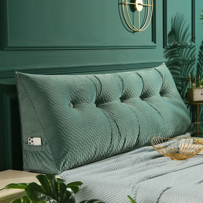 91家纺网 家纺一手货源 找家纺 永光家居 2020新款立体绒长三角靠垫 浅水绿