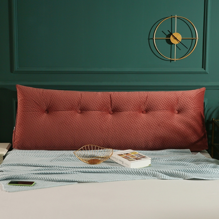 91家纺网 家纺一手货源 找家纺 永光家居 2020新款立体绒长三角靠垫 皮红色