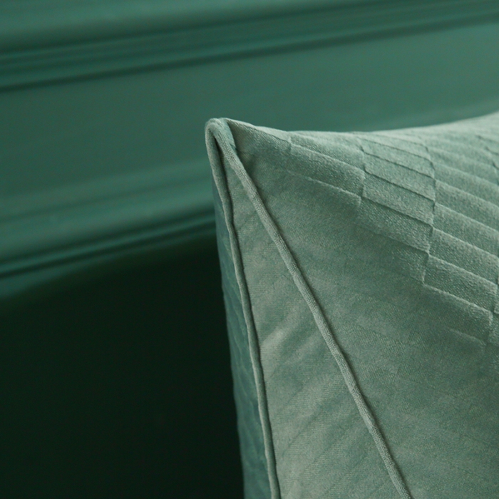 91家纺网 家纺一手货源 找家纺 永光家居 2020新款立体绒长三角靠垫 浅水绿