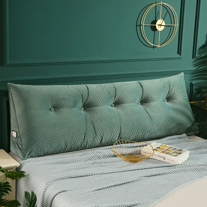 91家纺网 家纺一手货源 找家纺 永光家居 2020新款立体绒长三角靠垫 浅水绿