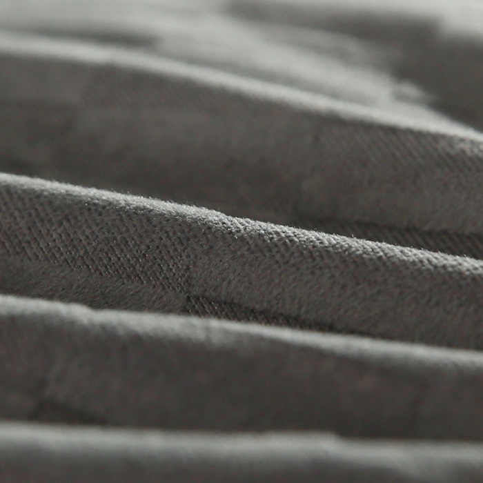 91家纺网 家纺一手货源 找家纺 永光家居 2020新款立体绒长三角靠垫 瓦格灰