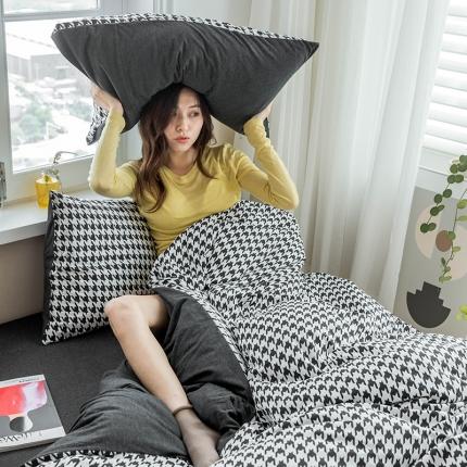 91家纺网 家纺一手货源 找家纺 华超针织 2021新款天竺棉千鸟格针织四件套风格1 炭黑