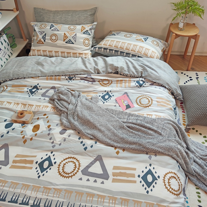 91家纺网 家纺一手货源 找家纺 田野 2020新款13372全棉简约系列四件套实拍图 几何