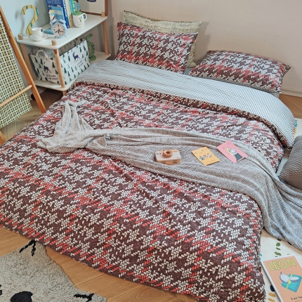 91家纺网 家纺一手货源 找家纺 （总）田野2020新款13372全棉简约格子四件套纯棉北欧风