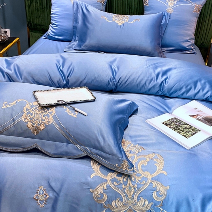 91家纺网 家纺一手货源 找家纺 宅家居60支贡缎真臻品丝B版纯棉刺绣卡瑞娜四件套实拍 卡瑞娜 -宾利蓝