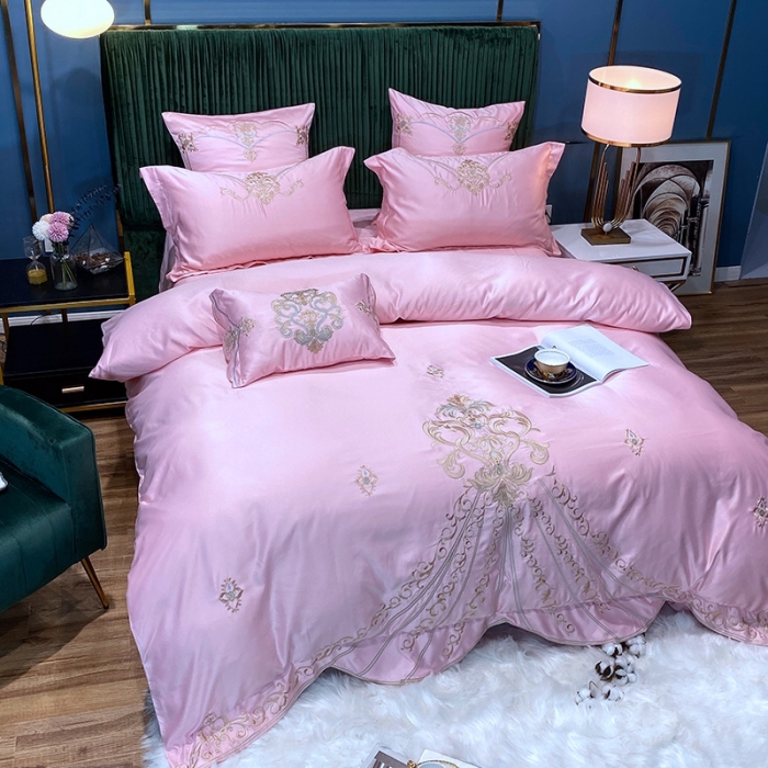 91家纺网 家纺一手货源 找家纺 宅家居60支贡缎真臻品丝B版纯棉刺绣卡瑞娜四件套实拍 卡瑞娜 -花瓣粉