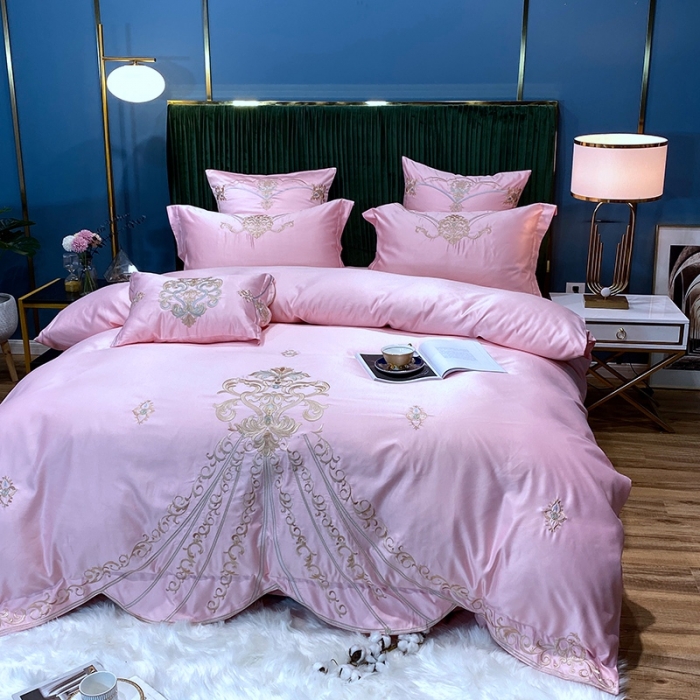 91家纺网 家纺一手货源 找家纺 宅家居60支贡缎真臻品丝B版纯棉刺绣卡瑞娜四件套实拍 卡瑞娜 -花瓣粉