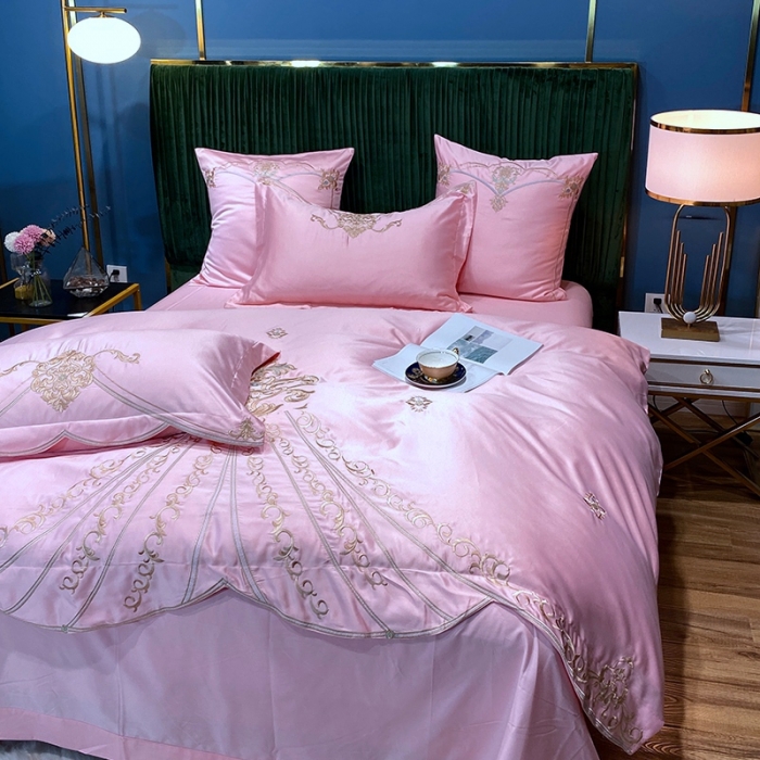 91家纺网 家纺一手货源 找家纺 宅家居60支贡缎真臻品丝B版纯棉刺绣卡瑞娜四件套实拍 卡瑞娜 -花瓣粉