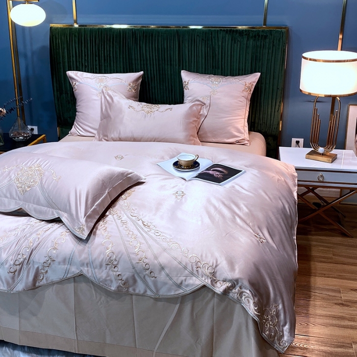 91家纺网 家纺一手货源 找家纺 宅家居60支贡缎真臻品丝B版纯棉刺绣卡瑞娜四件套实拍 卡瑞娜 -香槟金