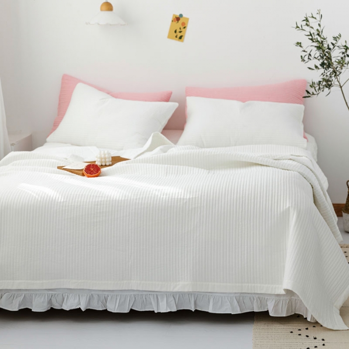 91家纺网 家纺一手货源 找家纺 梦家居 2020新款色织水洗棉夹棉床盖 象牙白