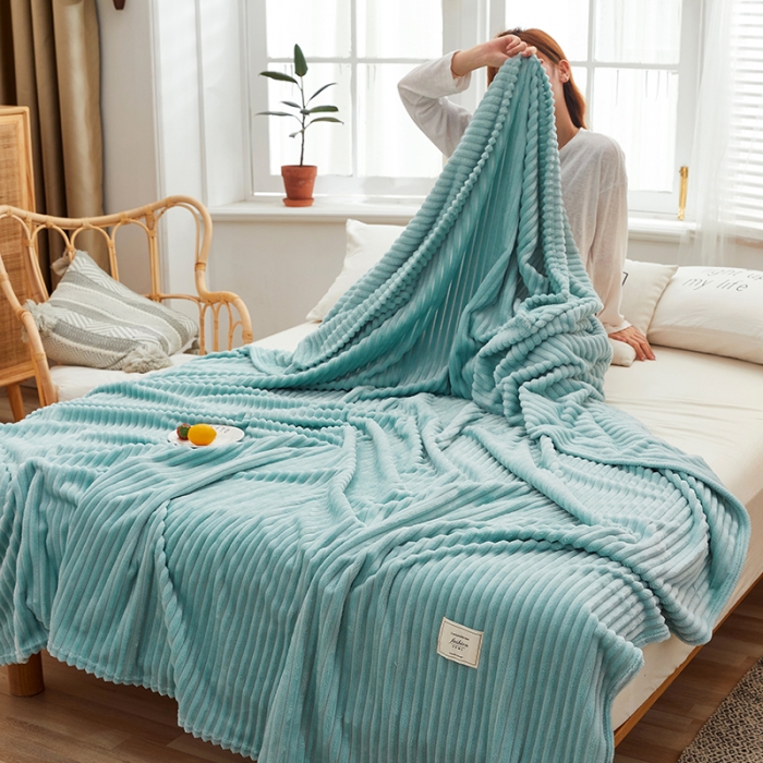 91家纺网 家纺一手货源 找家纺 羋多 2023新款魔法绒毛毯宝宝绒牛奶绒毯子 繁星绿