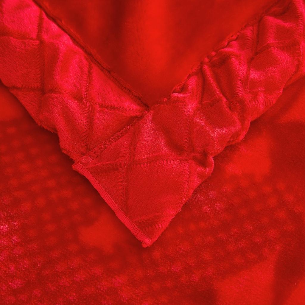 91家纺网 家纺一手货源 找家纺 （总）新款婚庆绣花毯