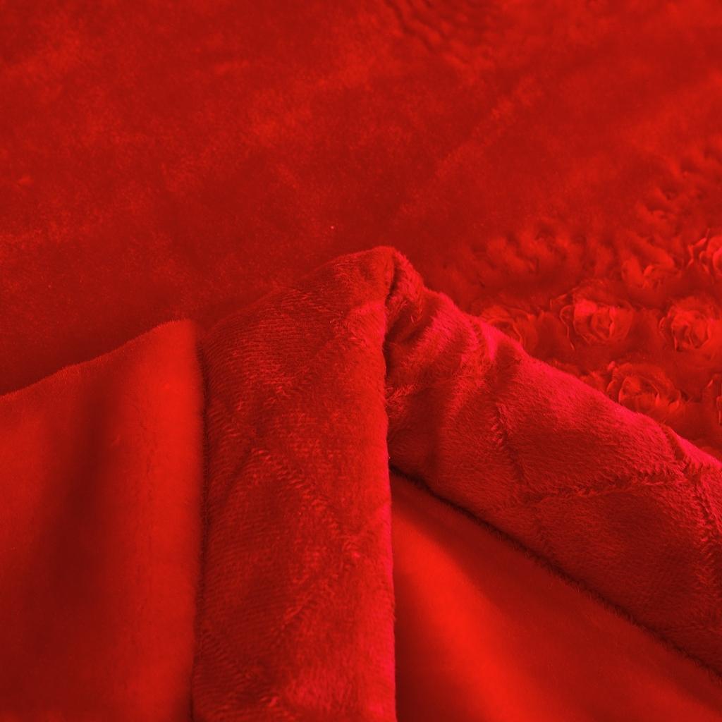 91家纺网 家纺一手货源 找家纺 新款婚庆绣花毯 612大红-小桃心/9斤