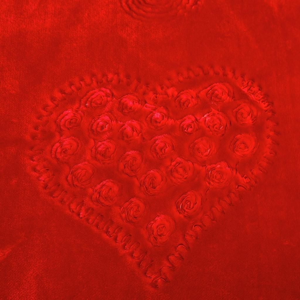 91家纺网 家纺一手货源 找家纺 新款婚庆绣花毯 612大红-小桃心/9斤