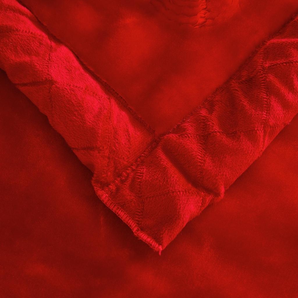 91家纺网 家纺一手货源 找家纺 新款婚庆绣花毯 612大红-小桃心/9斤