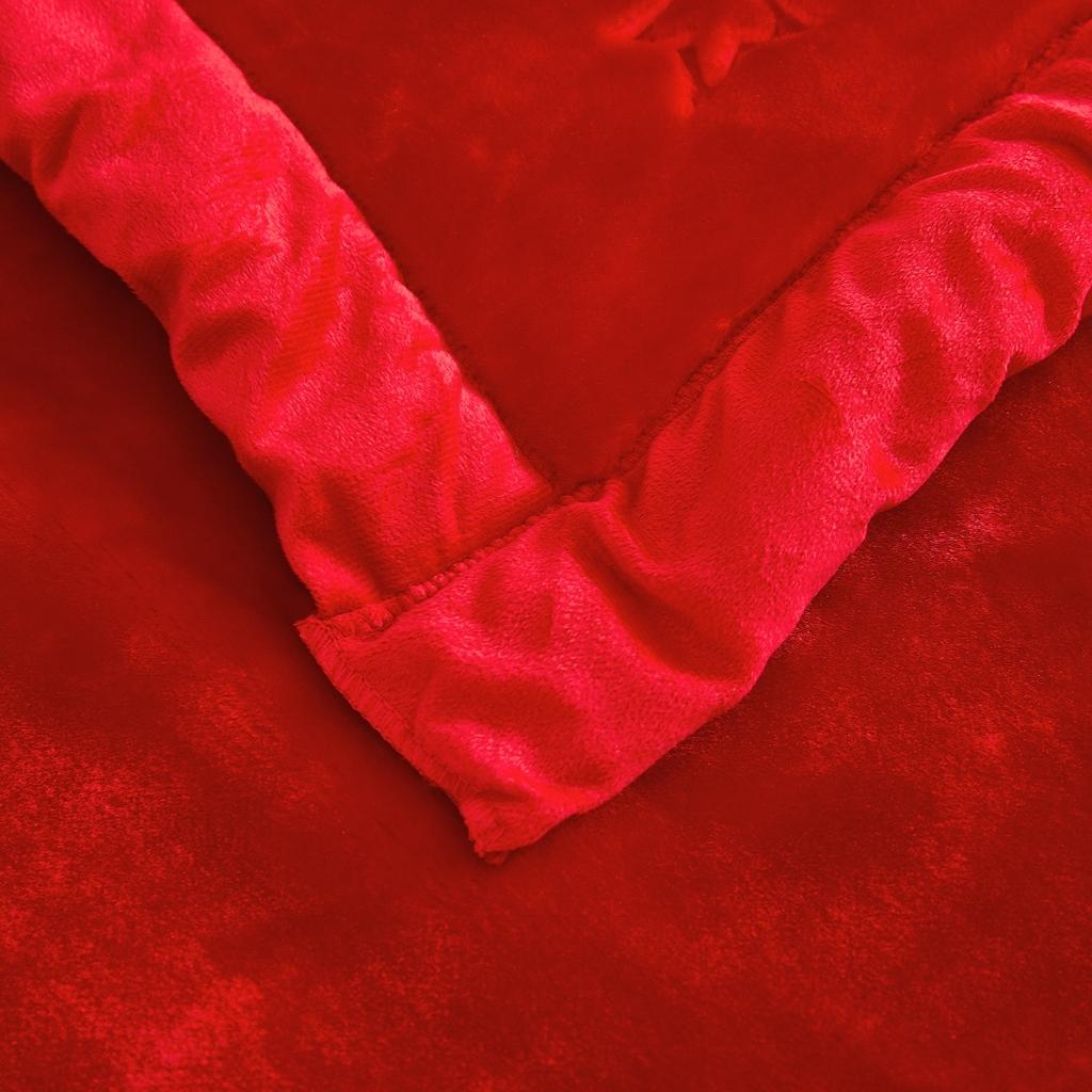 91家纺网 家纺一手货源 找家纺 新款婚庆绣花毯 617工艺毯大红-大桃心/9斤