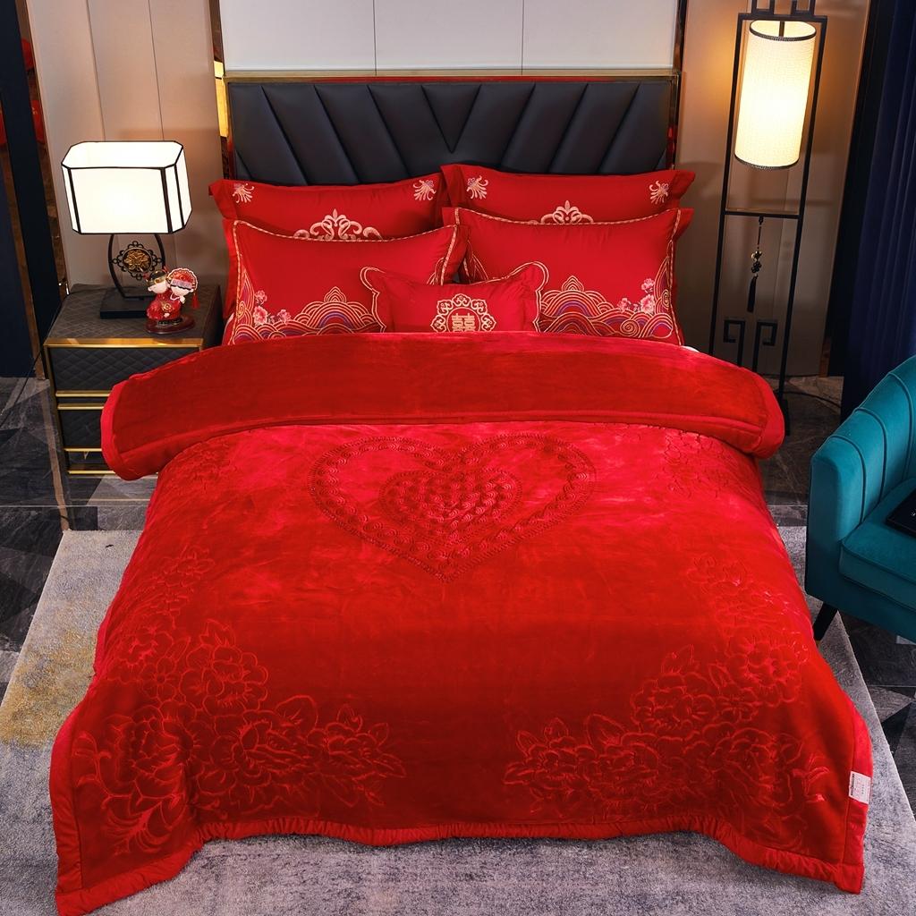 91家纺网 家纺一手货源 找家纺 新款婚庆绣花毯 617工艺毯大红-大桃心/9斤