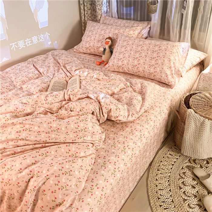 91家纺网 家纺一手货源 找家纺 感遇家纺 2020新款全棉小清新卡通四件套新花色 花间小兔