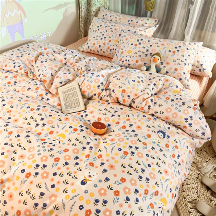 91家纺网 家纺一手货源 找家纺 感遇家纺 2020新款全棉小清新卡通四件套新花色 樱花丛