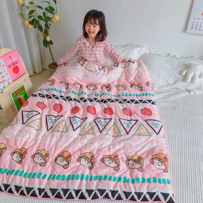 91家纺网 家纺一手货源 找家纺 星期八 2020新款婴儿裸睡级春秋冬被 草莓女孩