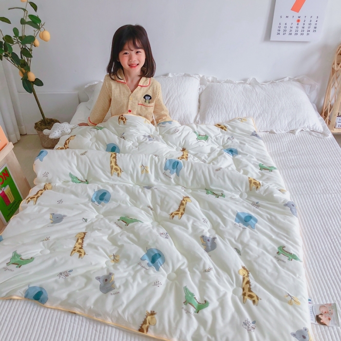 91家纺网 家纺一手货源 找家纺 星期八 2020新款婴儿裸睡级春秋冬被 动物园