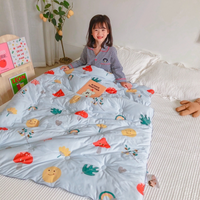 91家纺网 家纺一手货源 找家纺 星期八 2020新款婴儿裸睡级春秋冬被 小蘑菇