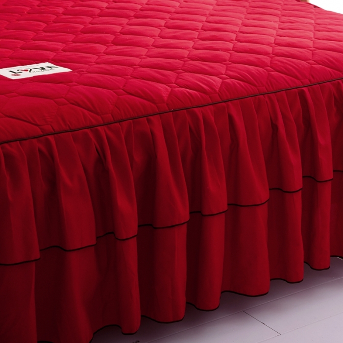 91家纺网 家纺一手货源 找家纺 艾裙海 2025新款床裙款半夹棉四件套 大红