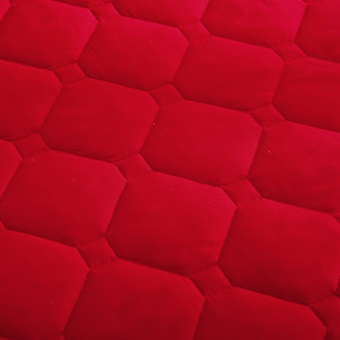 91家纺网 家纺一手货源 找家纺 艾裙海 2025新款床裙款半夹棉四件套 大红