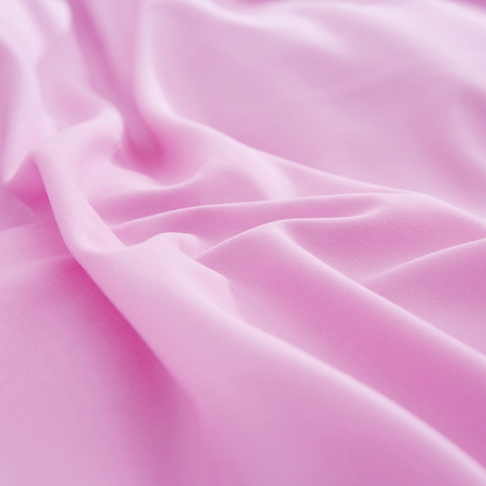 91家纺网 家纺一手货源 找家纺 艾裙海 2025新款纯色磨毛夹棉单床裙 粉拼玫