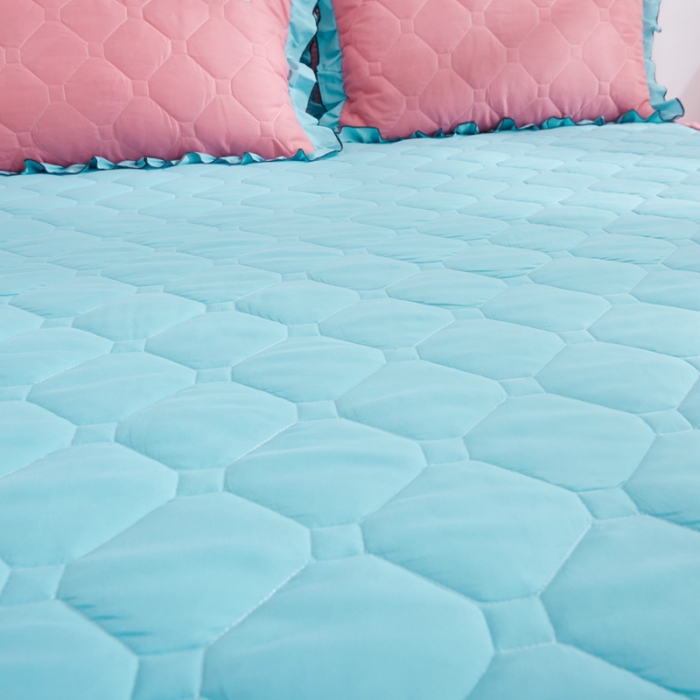 91家纺网 家纺一手货源 找家纺 艾裙海 2025新款纯色磨毛夹棉单床裙 湖蓝拼玉