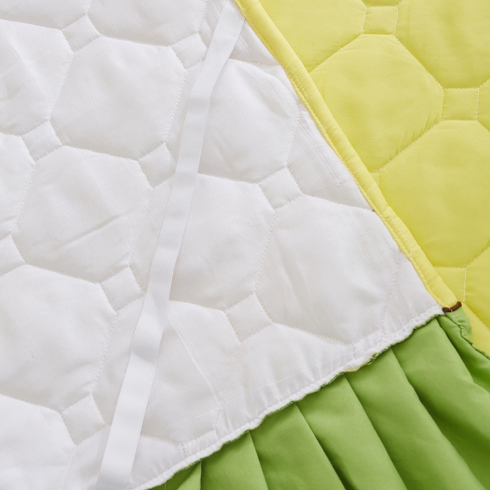 91家纺网 家纺一手货源 找家纺 艾裙海 2025新款纯色磨毛夹棉单床裙 黄拼果绿