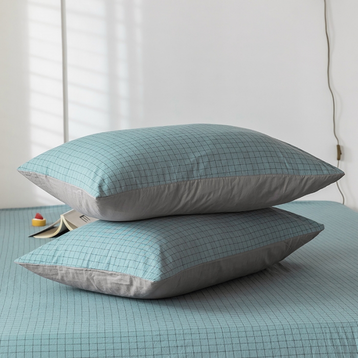 91家纺网 家纺一手货源 找家纺 蓝巢 2020新款全棉色织水洗棉单枕套（48*74 ） 雾蓝小格